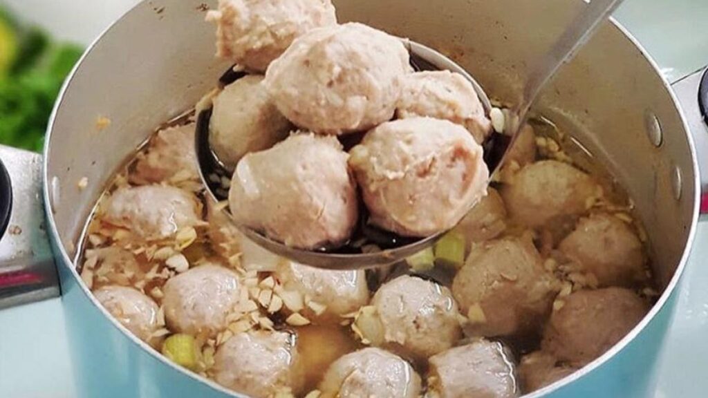 Bakso Eso Pakai Usus Sapi, Kuliner Legendaris Bali yang Bertahan Sejak 1965