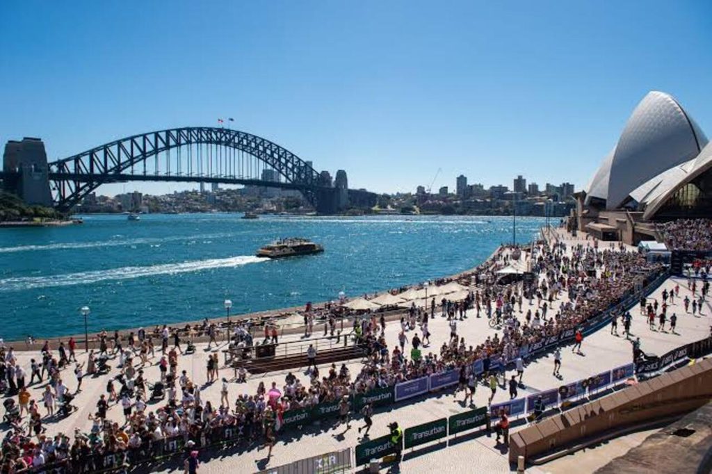Lari Sambil Liburan? Sydney Marathon 2026 Lewati Harbour Bridge hingga Opera House