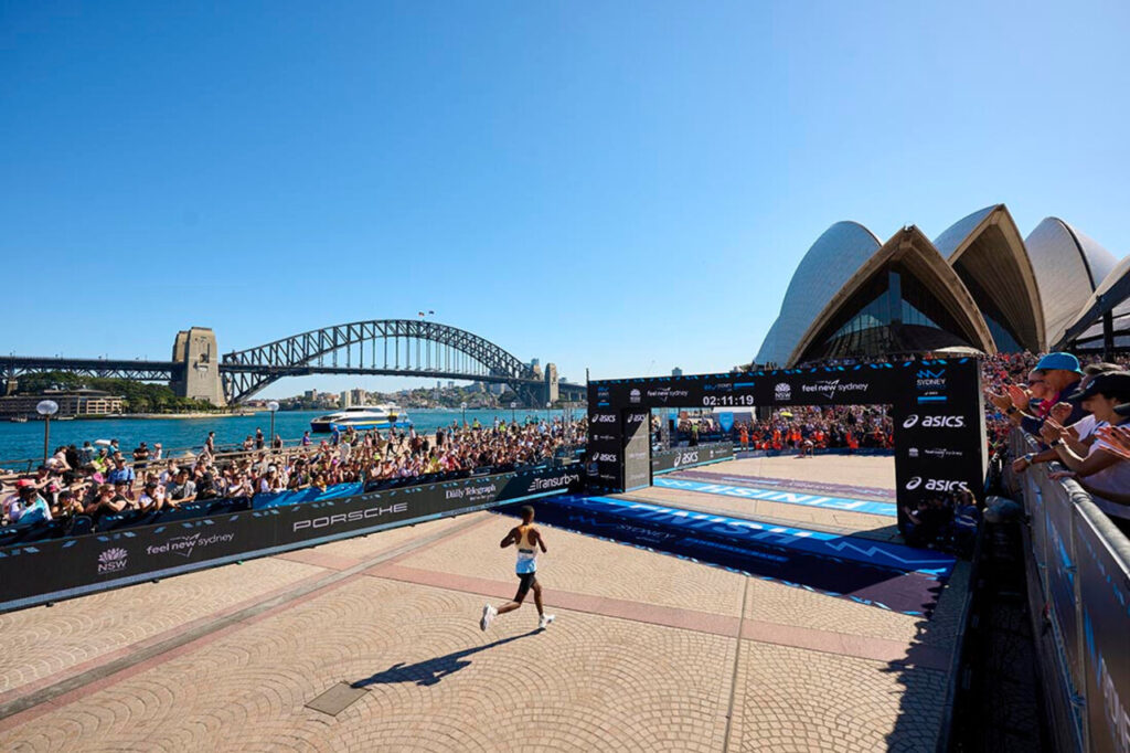 Lari Sambil Liburan? Sydney Marathon 2026 Lewati Harbour Bridge hingga Opera House