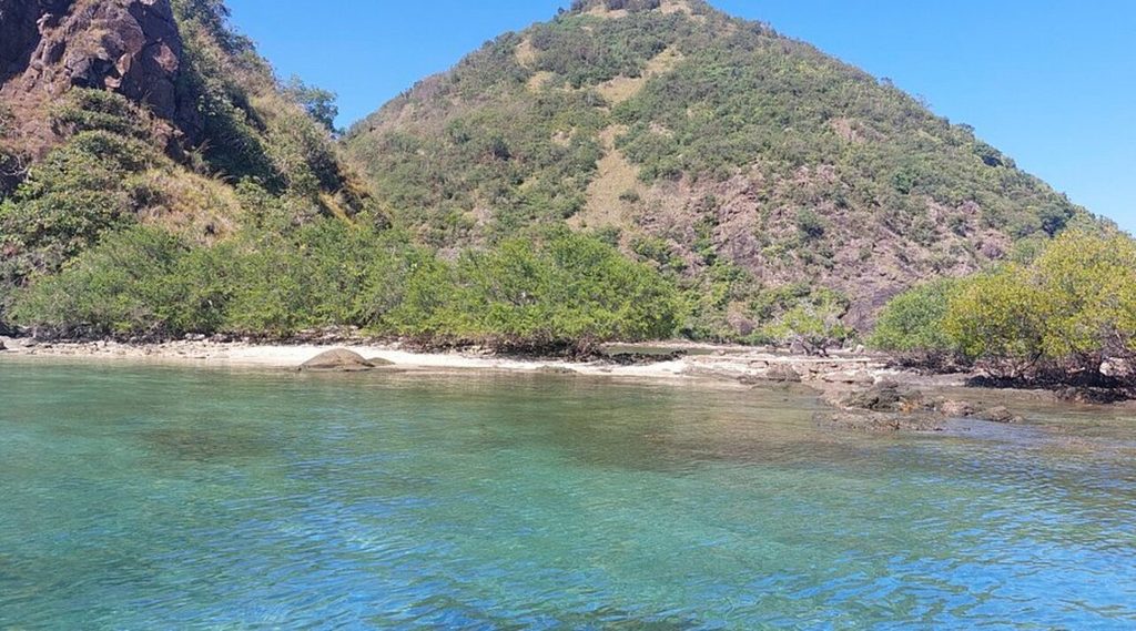 Pulau Kukusan Jadi Calon Destinasi Baru Labuan Bajo, Pesonanya Bikin Takjub!